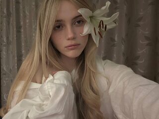 Jenifer Ally live webcam model