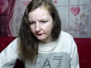 Megan Pirs live webcam model