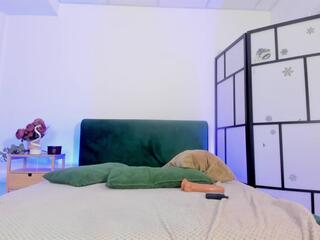 Dark Jelit live webcam model