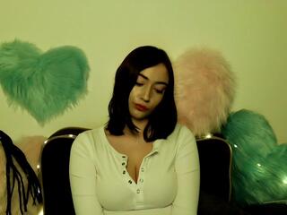 Kayla Harris live webcam model