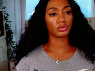 Patricia Rosse live webcam model