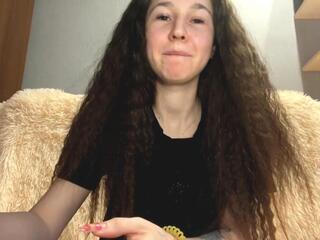 Ninfa Besner live webcam model