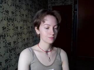 Delia Cawthron live webcam model