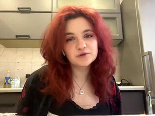 Luann Billock live webcam model