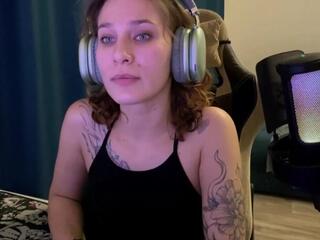 Tiffanie Tafuri live webcam model