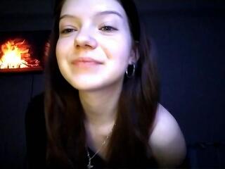 Usha Guffy live webcam model