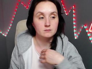 Amelia Stonee live webcam model