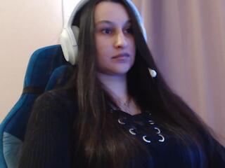 Lelia Stinser live webcam model