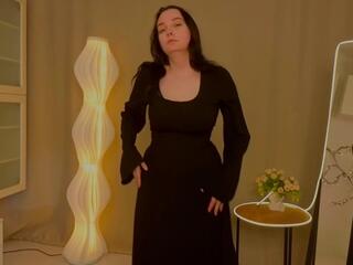 Darci Falsetta live webcam model