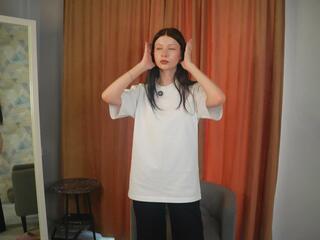 Lara Heeney live webcam model