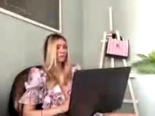 Marry Wurtzel live webcam model