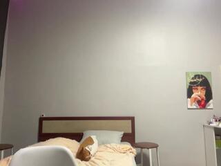 Lilli Boler live webcam model