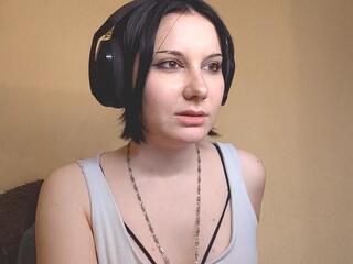 Tomiko Bucks live webcam model