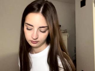 Jeraldine Ebbers live webcam model