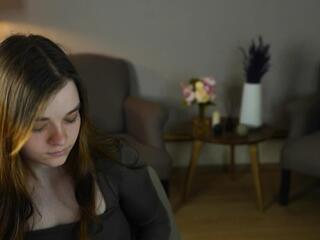 Lucienne Cail live webcam model