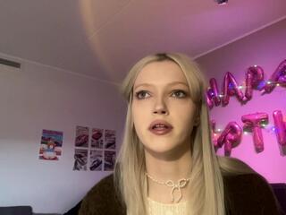 Alicia Cleghorn live webcam model