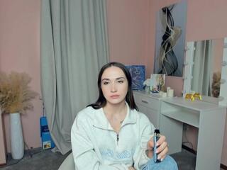 Elisabeth Manzano live webcam model