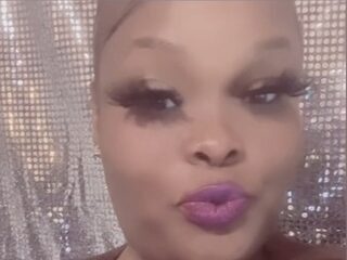 Kat Perkins live webcam model