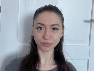 Asia Petkus live webcam model