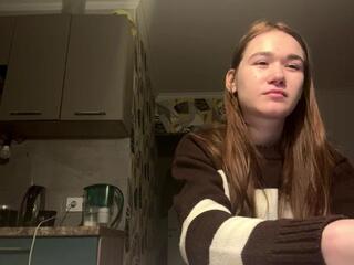 Kimberli Argueta live webcam model