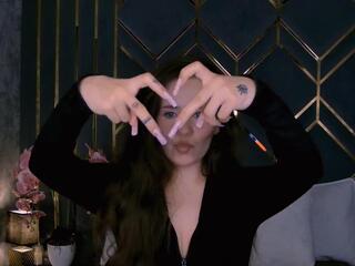 Arya Thorne