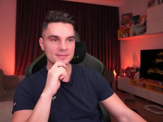 billy_amore room chat