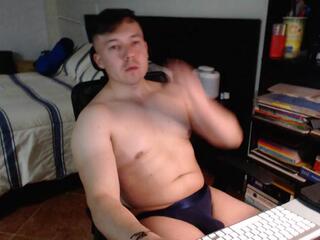  brahian_tom chat room