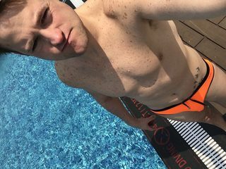  pheonix_bond chat room